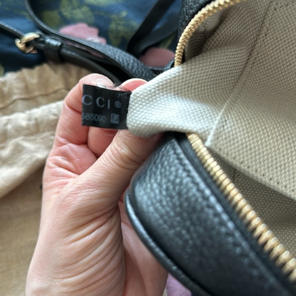 Gucci Soho Small Disco Crossbody Bag - Picture 8 of 11